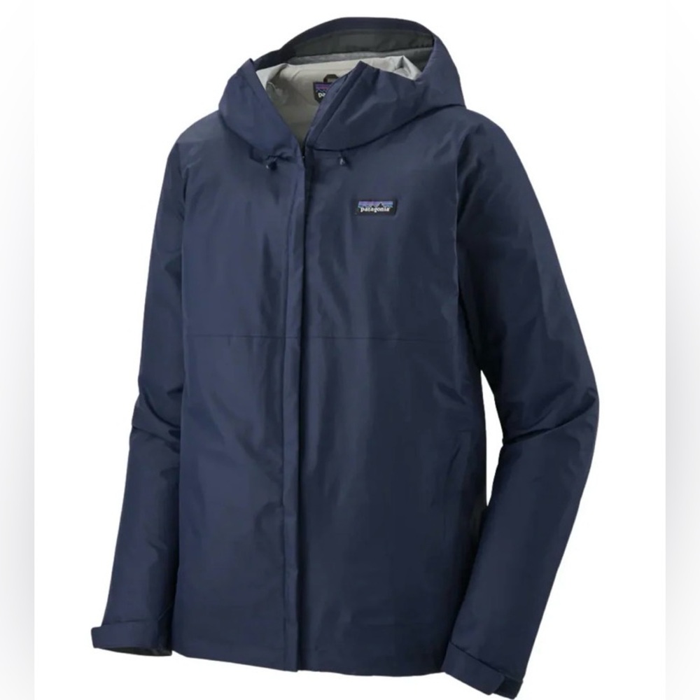 Patagonia Men's Torrentshell 3L Rain Jacket size Small.  Classic navy blue